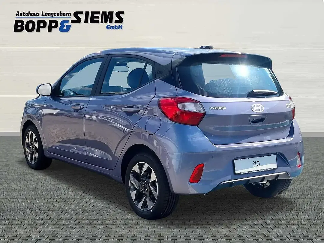 Hyundai i10 - Thumbnail 3