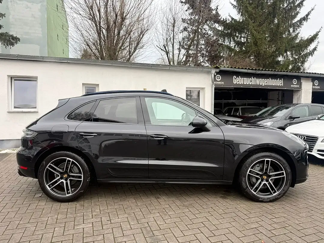 Porsche Macan - Thumbnail 10