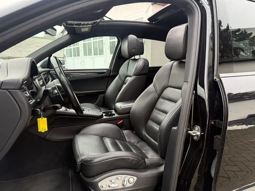 Porsche Macan - Thumbnail 13