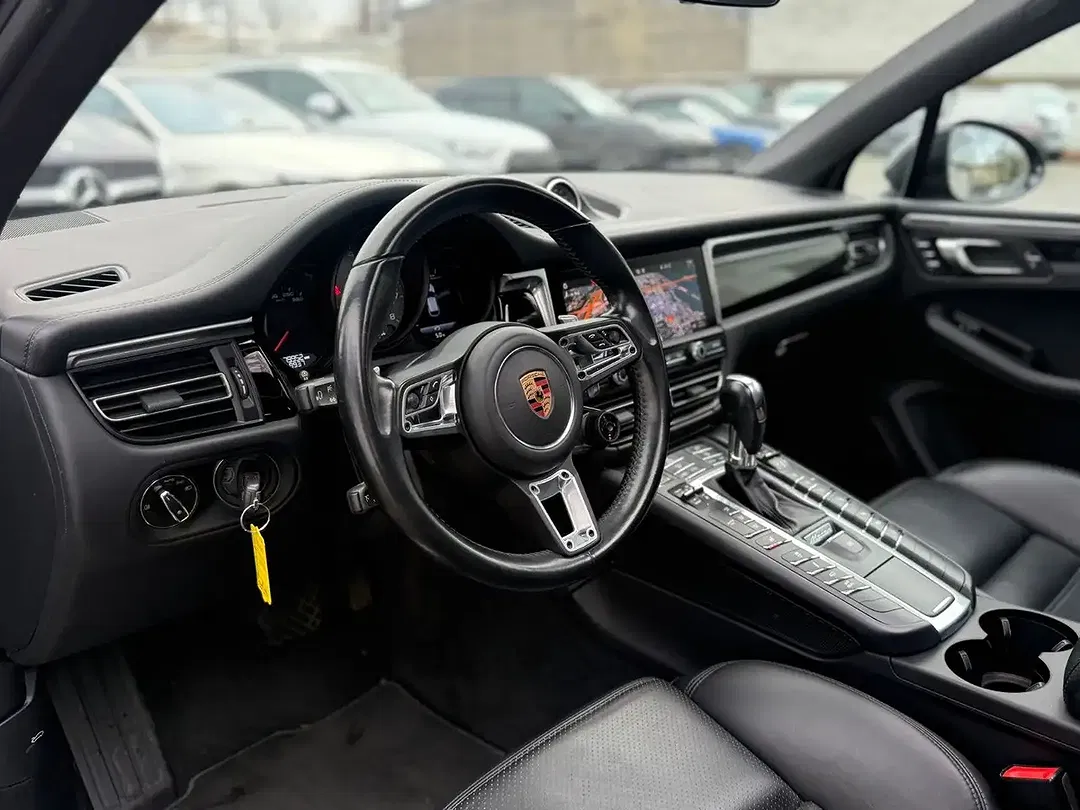 Porsche Macan - Thumbnail 15