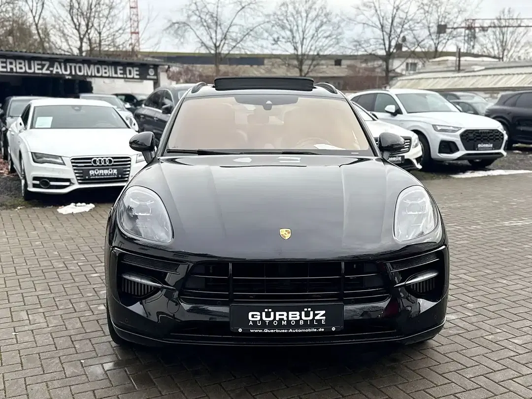 Porsche Macan - Thumbnail 3