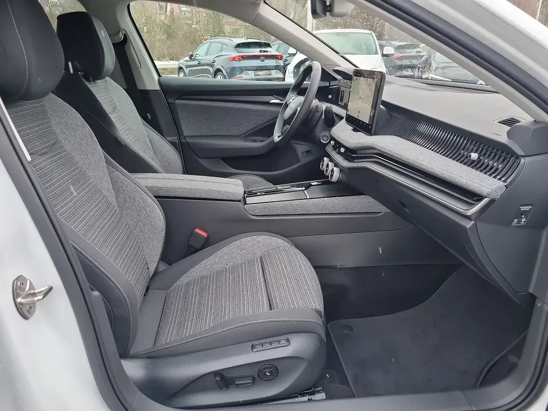 Skoda Superb - Thumbnail 13