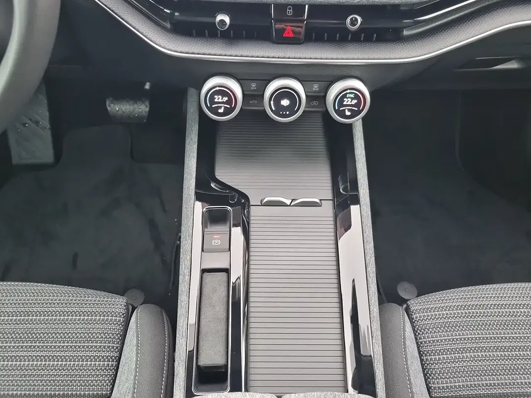 Skoda Superb - Thumbnail 9