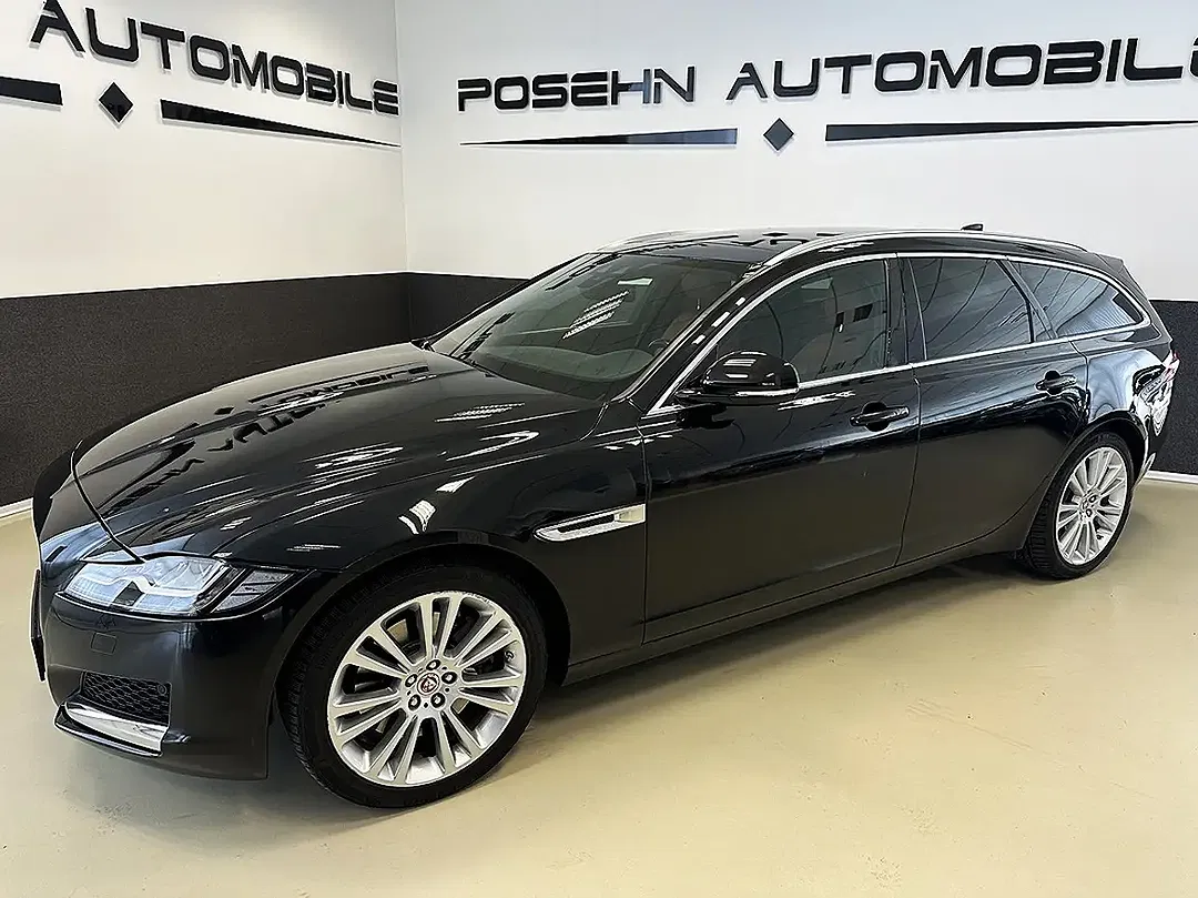Jaguar XF - Thumbnail 3