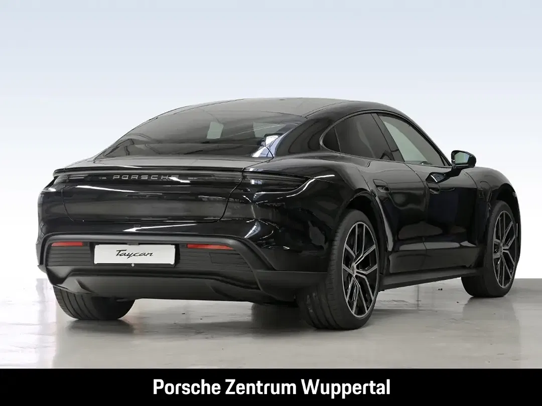 Porsche Taycan - Thumbnail 4