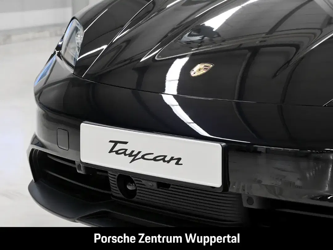 Porsche Taycan - Thumbnail 7