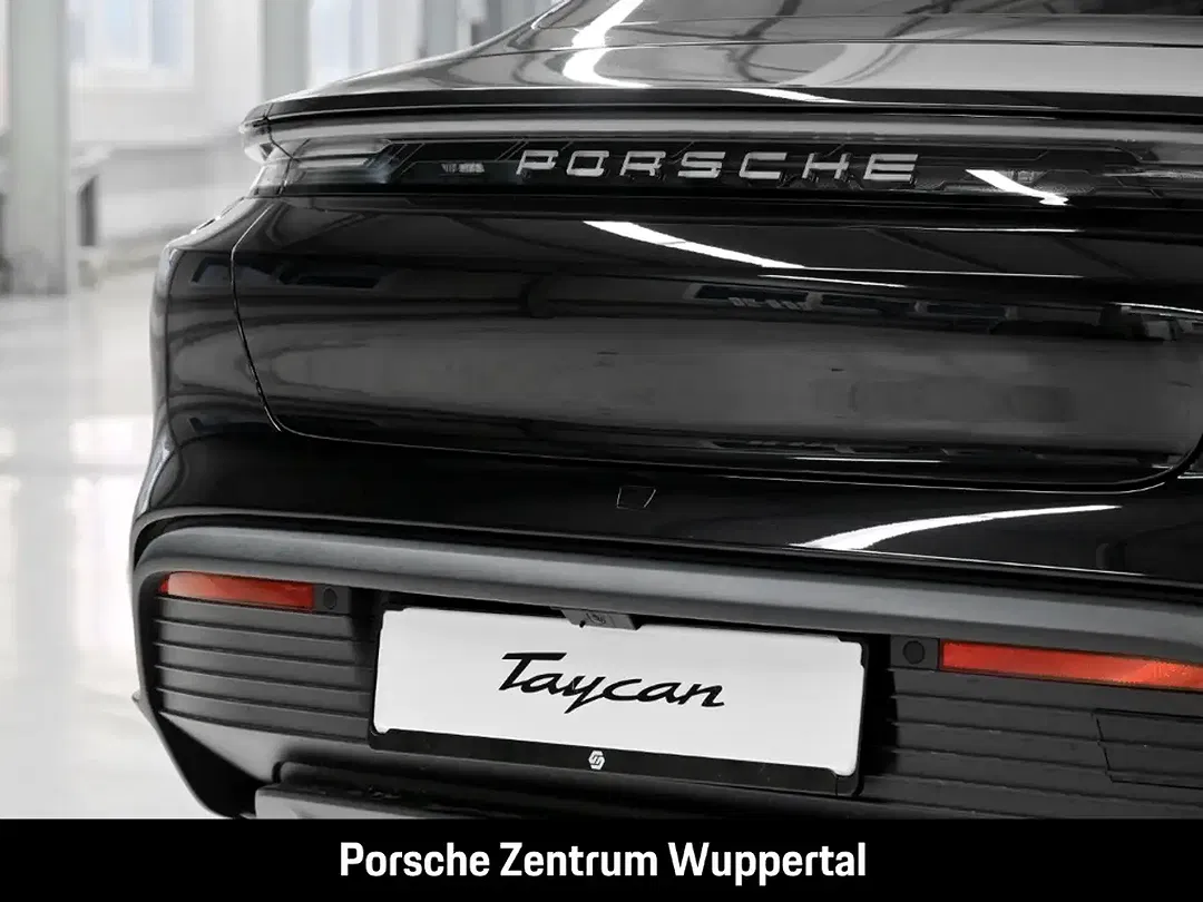 Porsche Taycan - Thumbnail 9