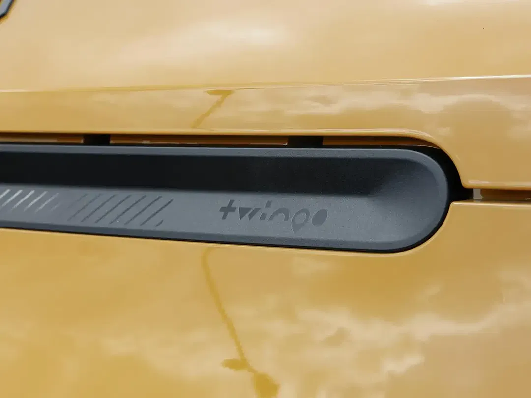 Renault Twingo - Thumbnail 11