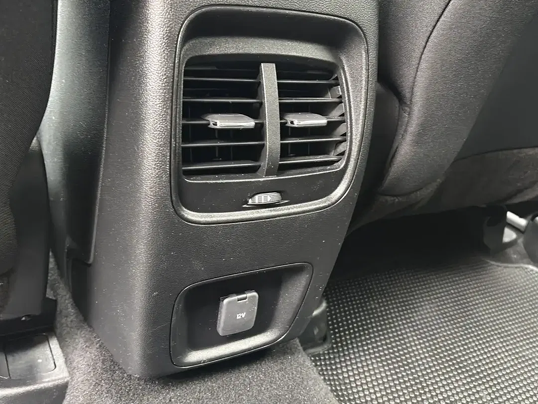 Ford Kuga - Thumbnail 23