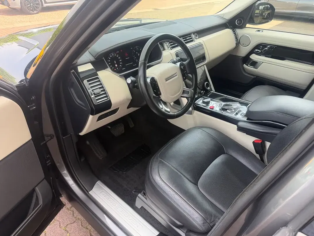 Land Rover Range Rover - Thumbnail 13