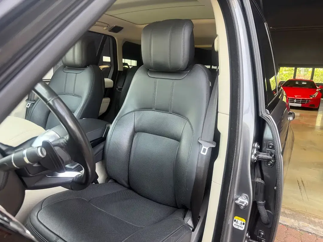 Land Rover Range Rover - Thumbnail 14