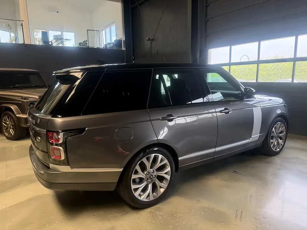 Land Rover Range Rover - Thumbnail 5