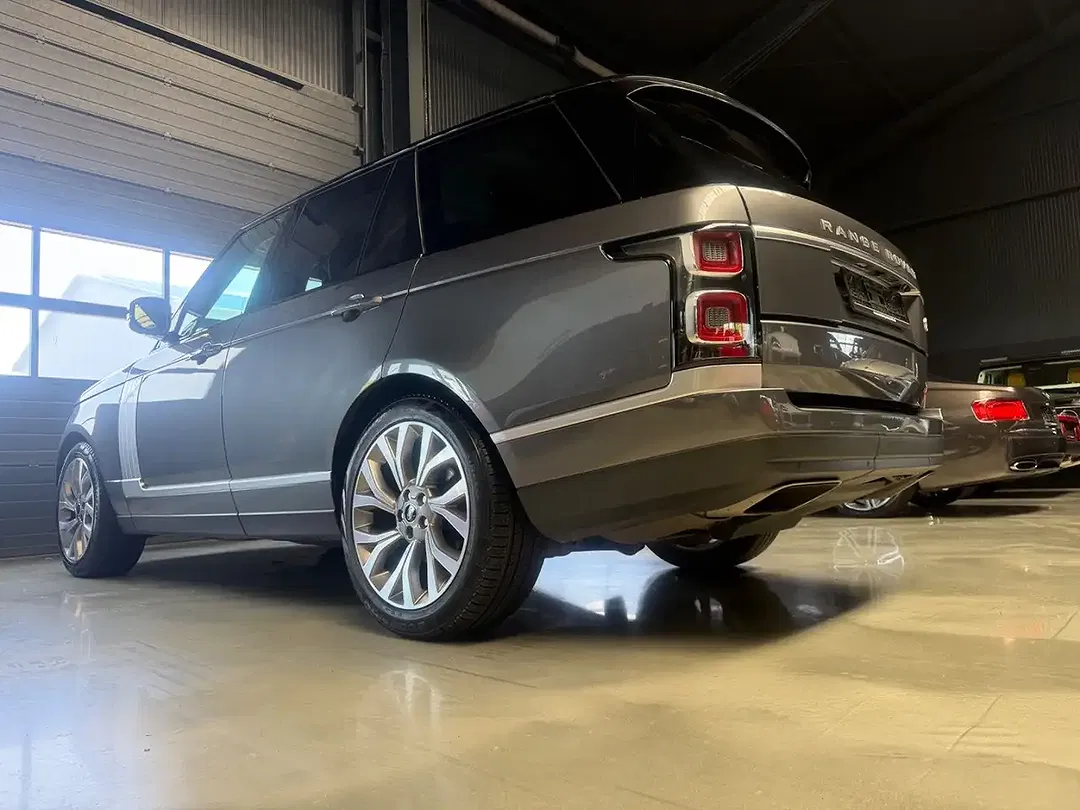 Land Rover Range Rover - Thumbnail 9