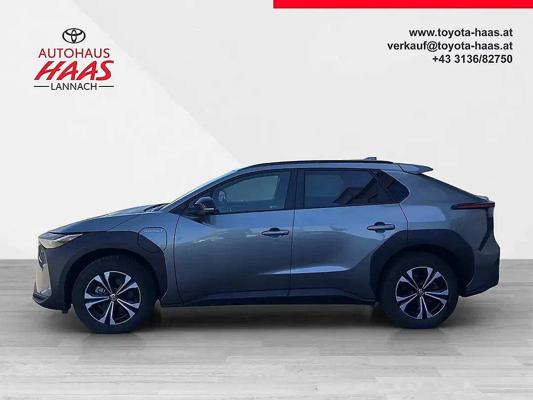 Toyota bZ4X - Thumbnail 2