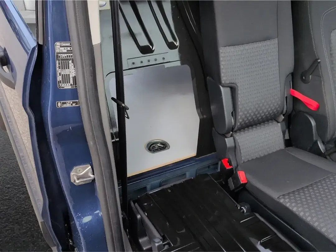 Ford Transit Connect - Thumbnail 9