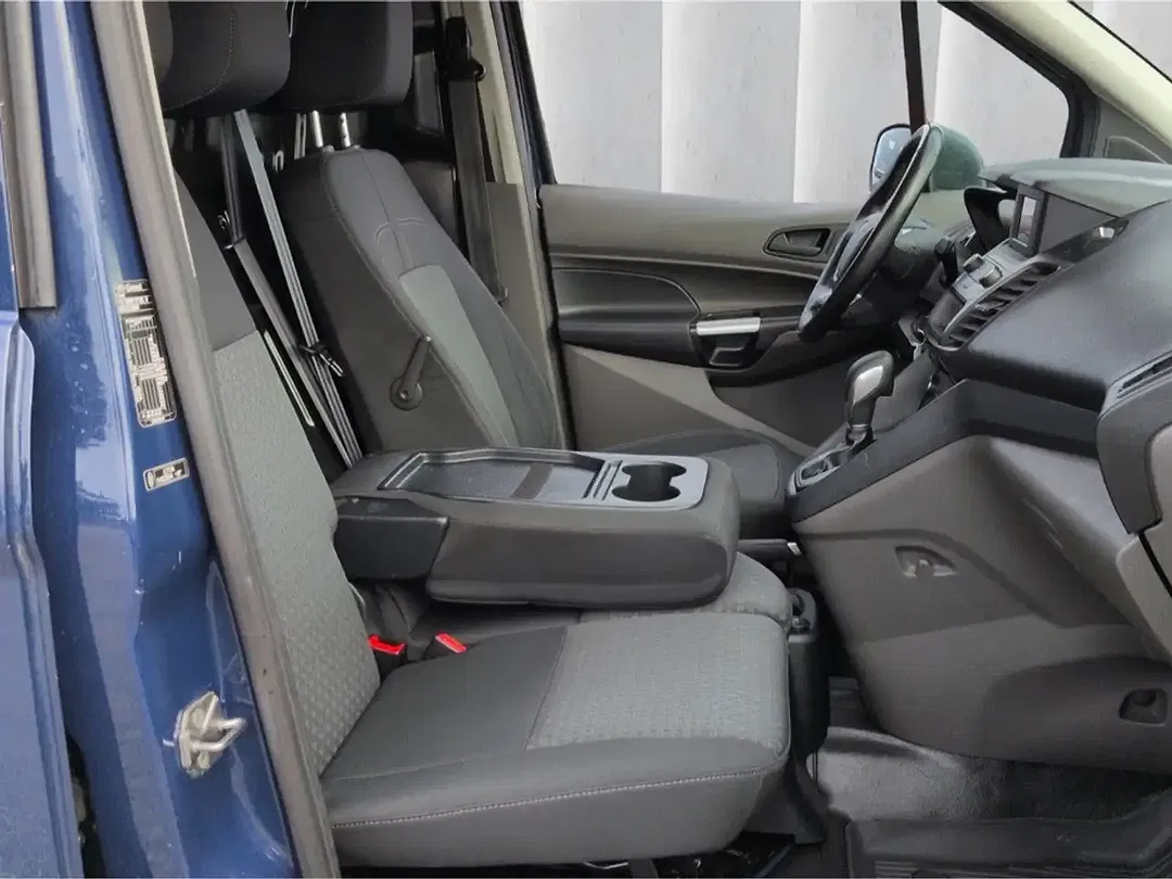Ford Transit Connect - Thumbnail 6