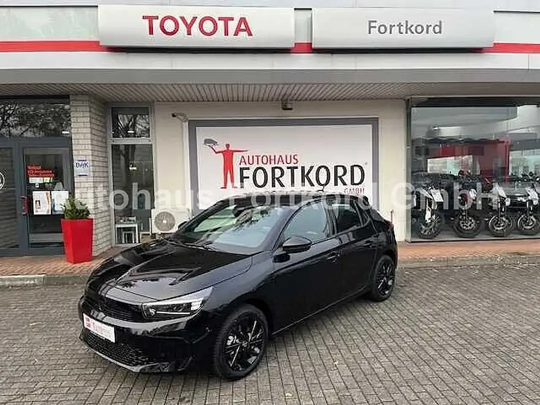 Opel Corsa - Thumbnail 1