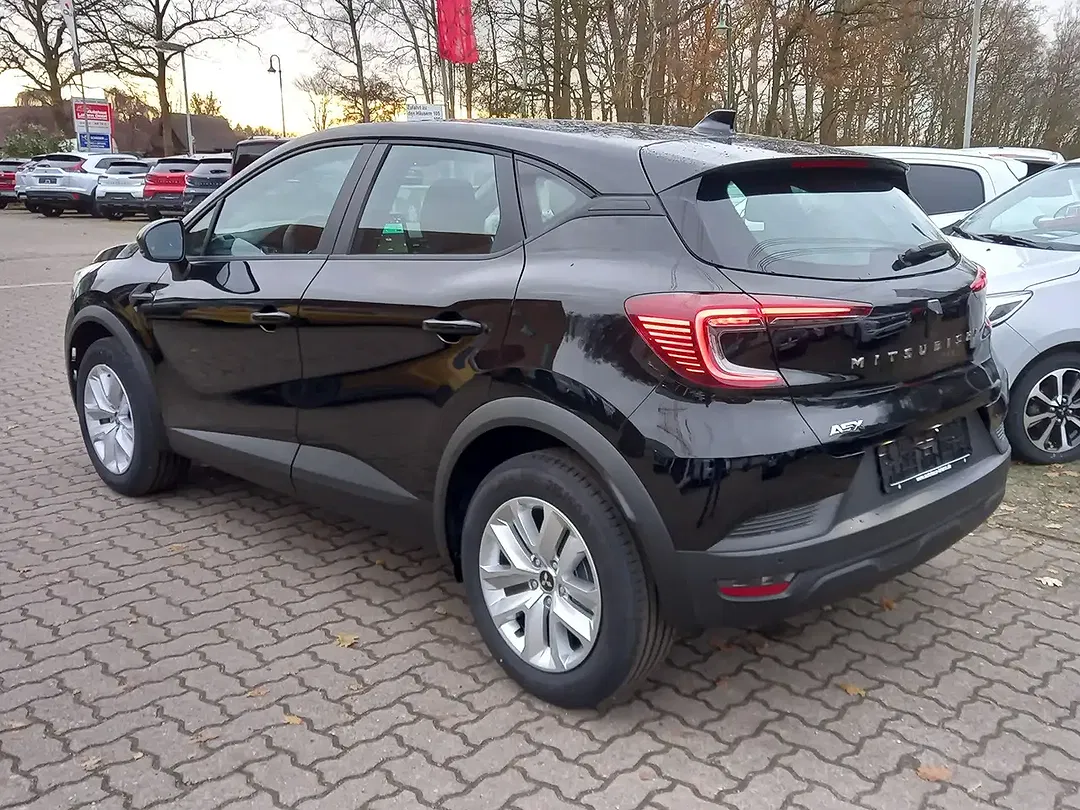 Mitsubishi ASX - Thumbnail 2