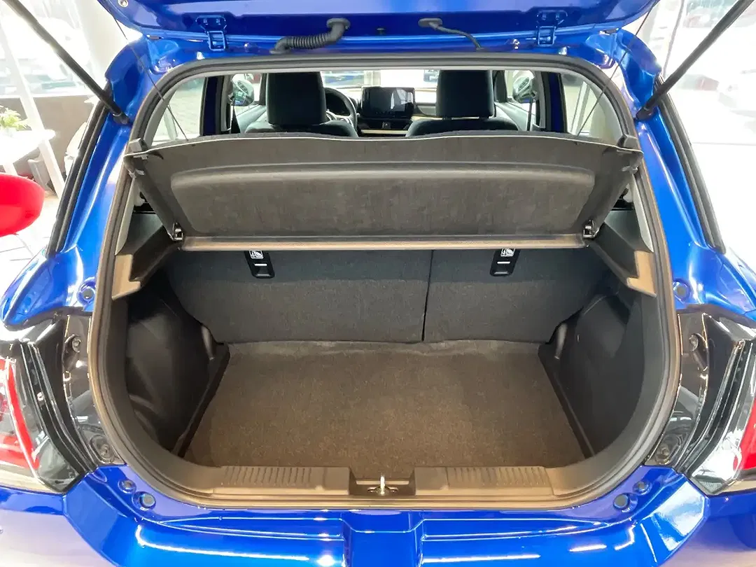 Suzuki Swift - Thumbnail 7
