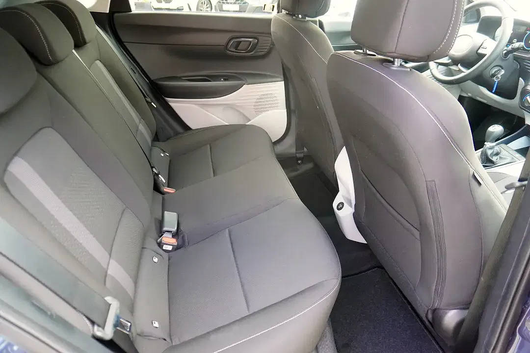 Hyundai i20 - Thumbnail 10