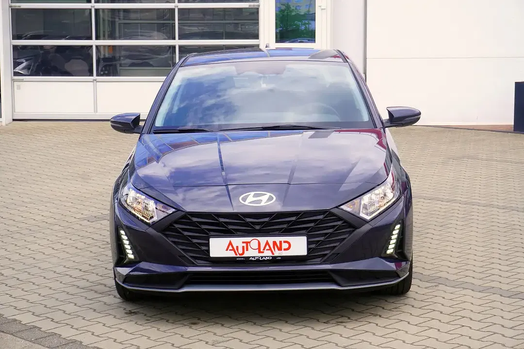 Hyundai i20 - Thumbnail 2