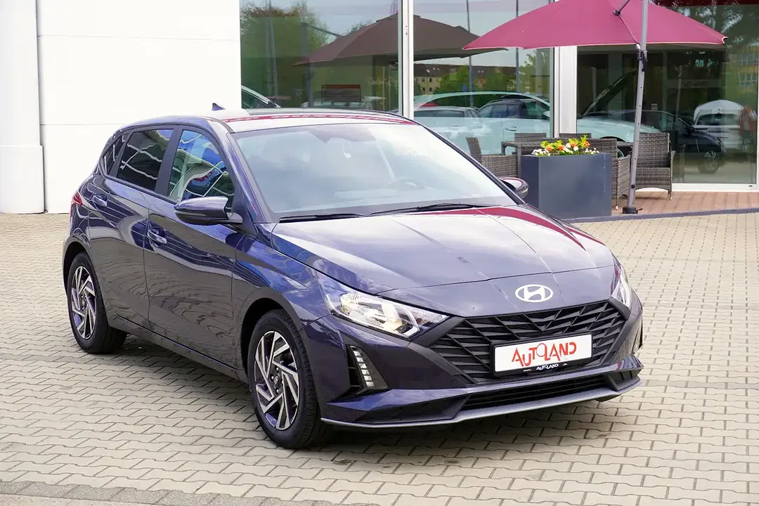 Hyundai i20 - Thumbnail 3