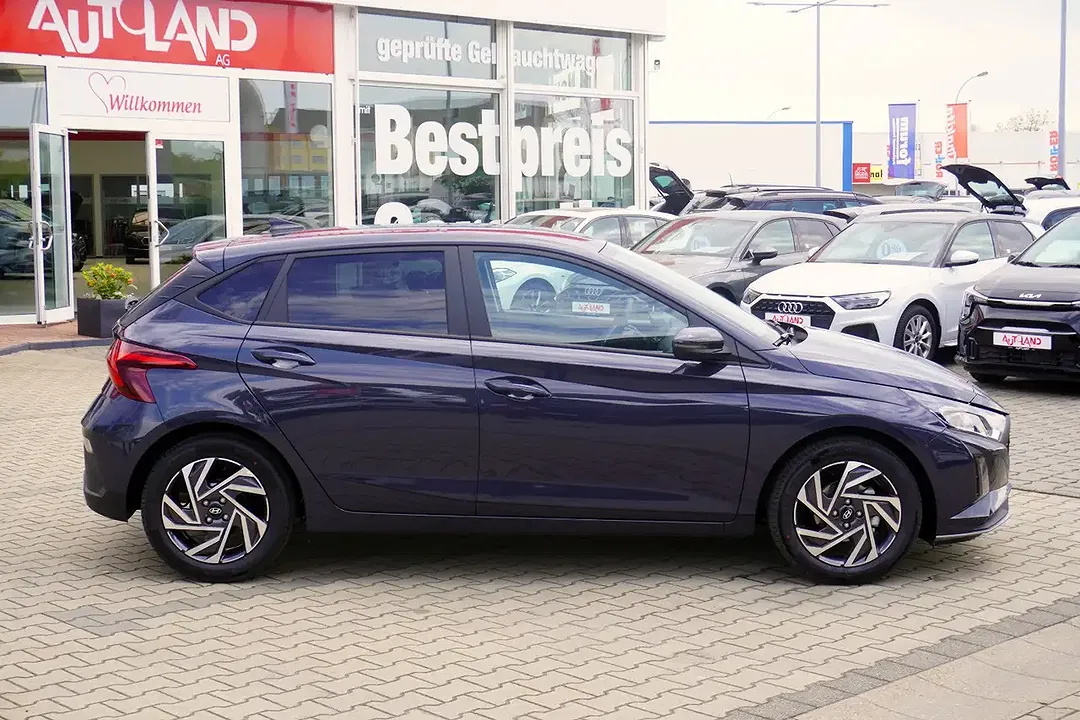 Hyundai i20 - Thumbnail 4