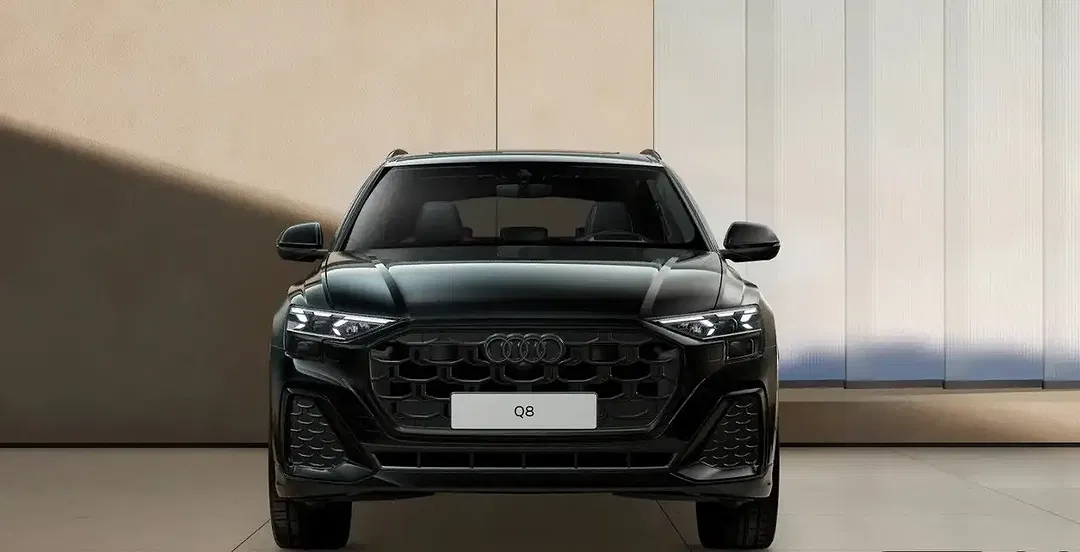 Audi Q8 - Thumbnail 2