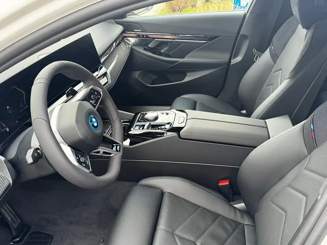 BMW 530 - Thumbnail 9