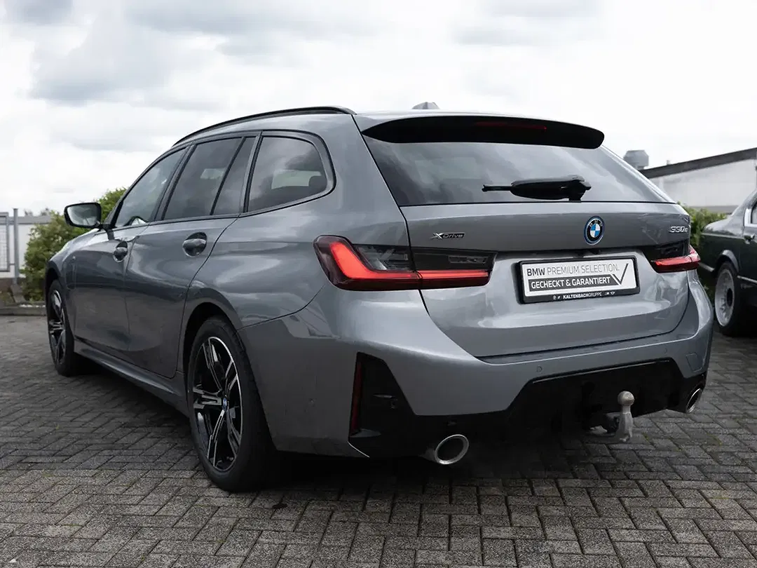 BMW 330 - Thumbnail 7