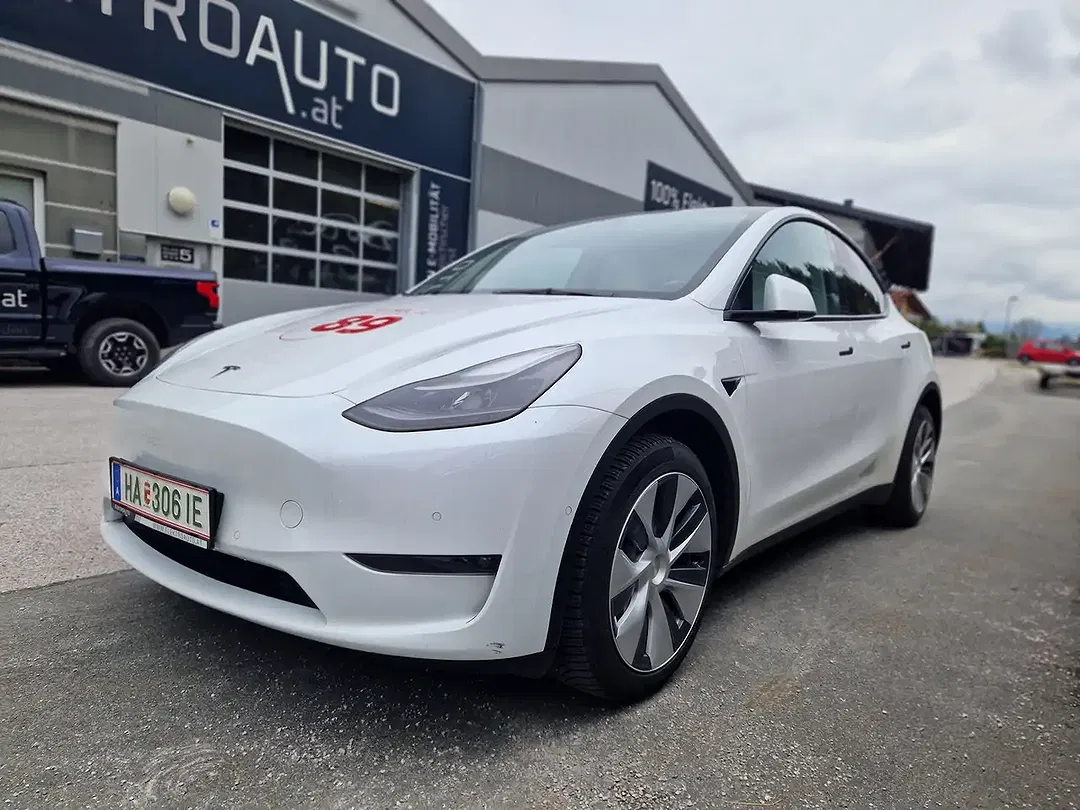 Tesla Model Y AWD Dual Motor Long Range