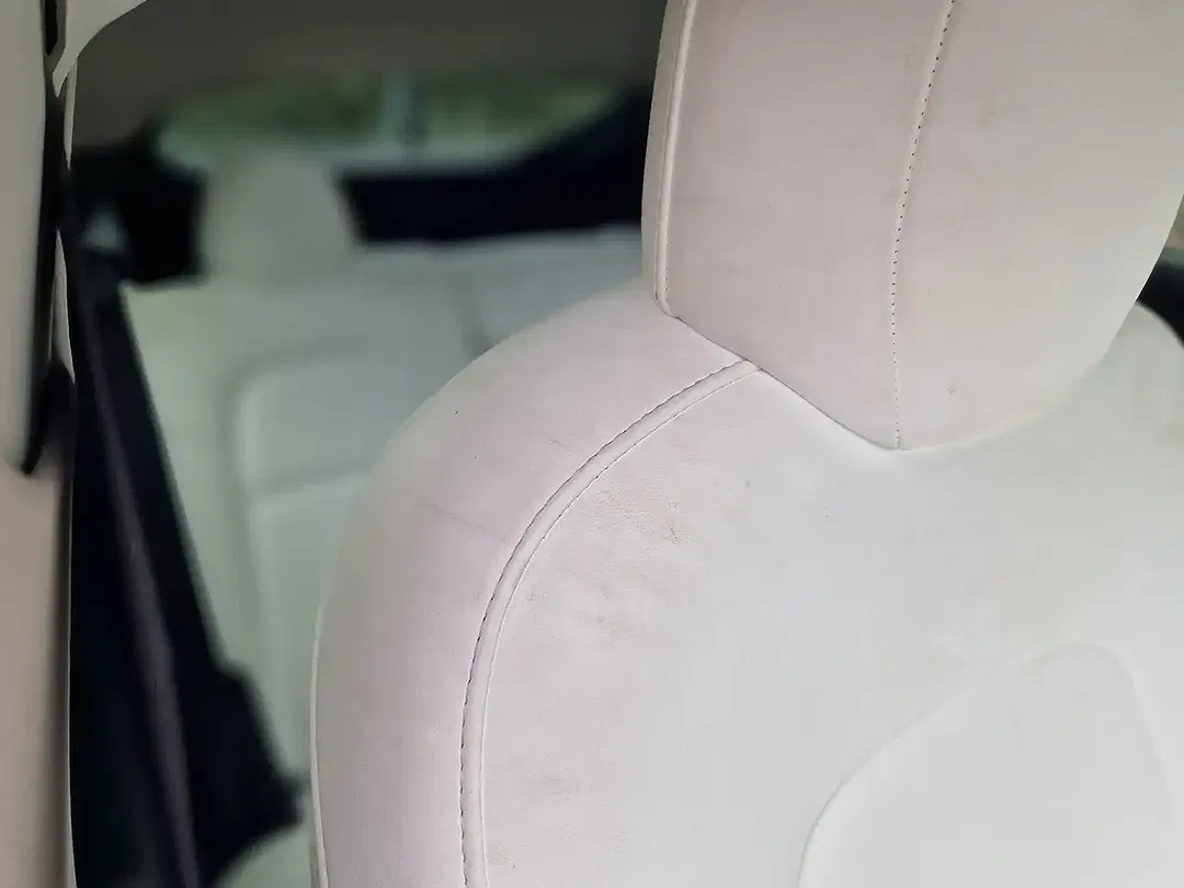 Tesla Model Y - Thumbnail 7
