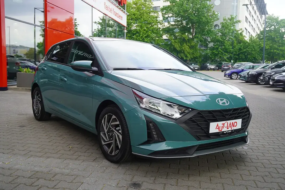 Hyundai i20 - Thumbnail 3