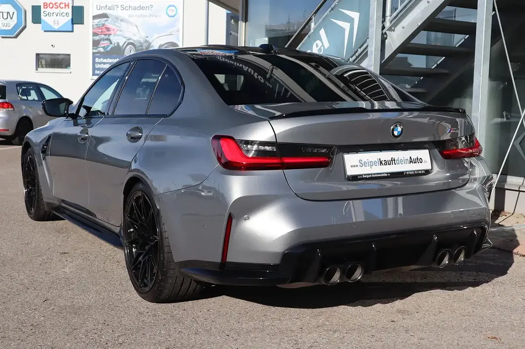 BMW M3 - Thumbnail 4