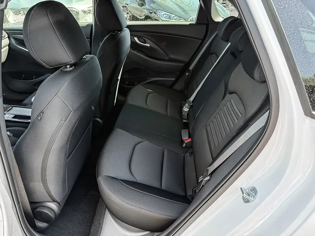 Hyundai i30 - Thumbnail 15
