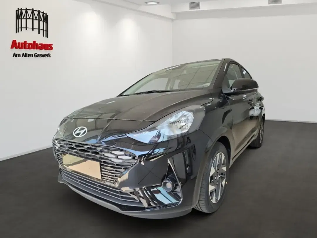 Hyundai i10 - Thumbnail 1