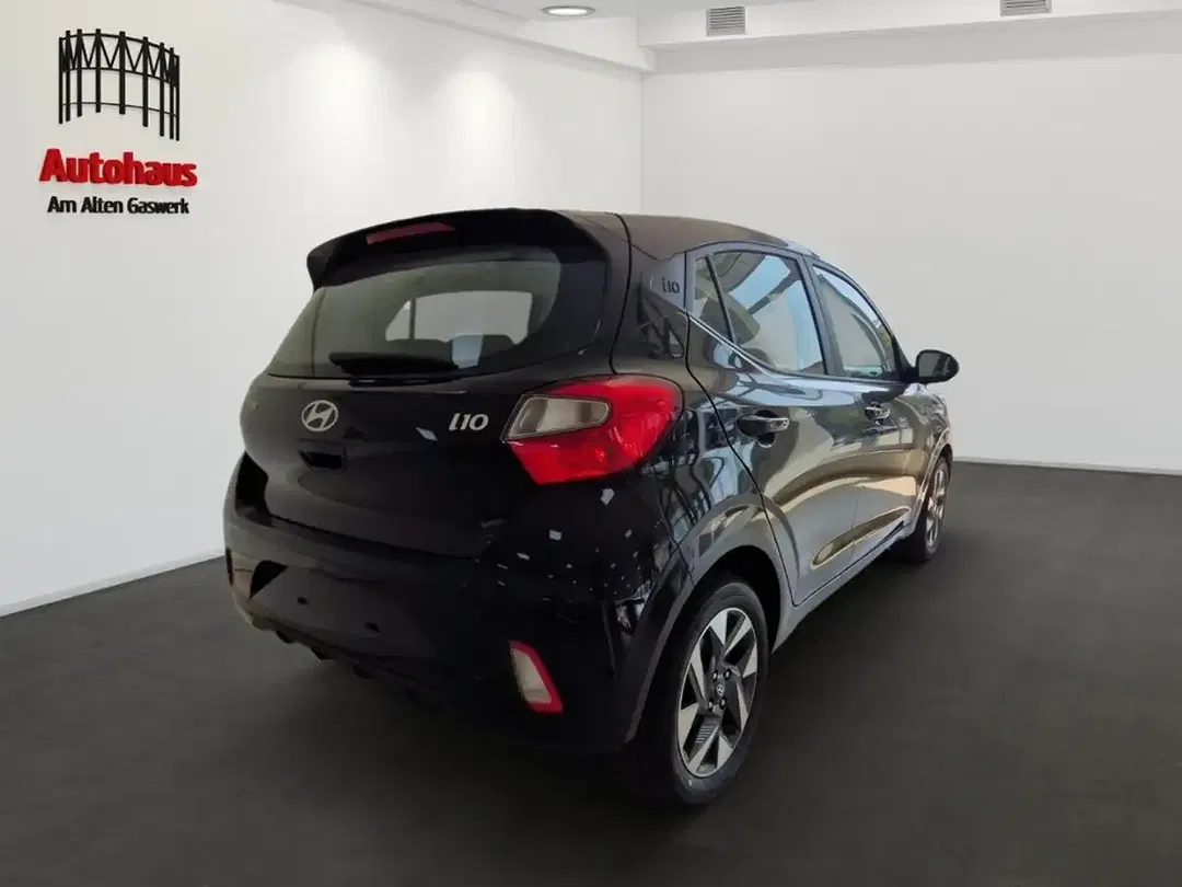Hyundai i10 - Thumbnail 3