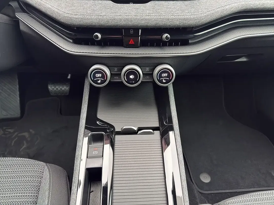 Skoda Superb - Thumbnail 8
