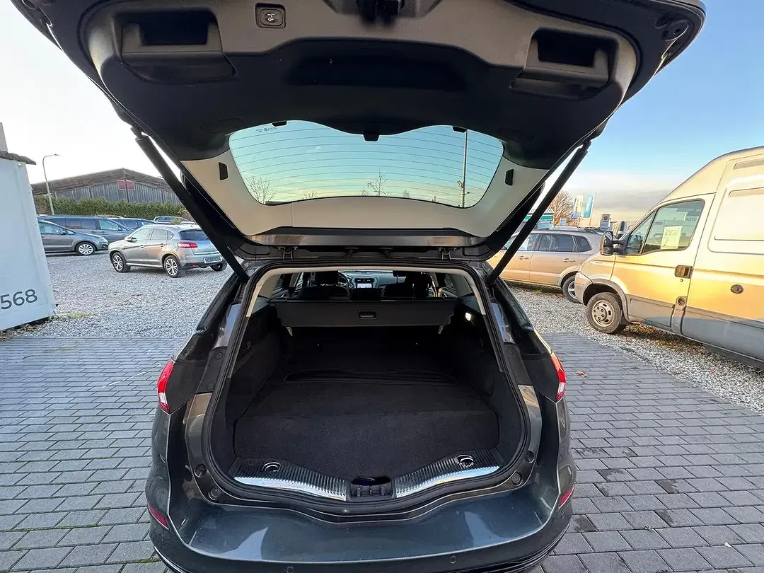 Ford Mondeo - Thumbnail 9