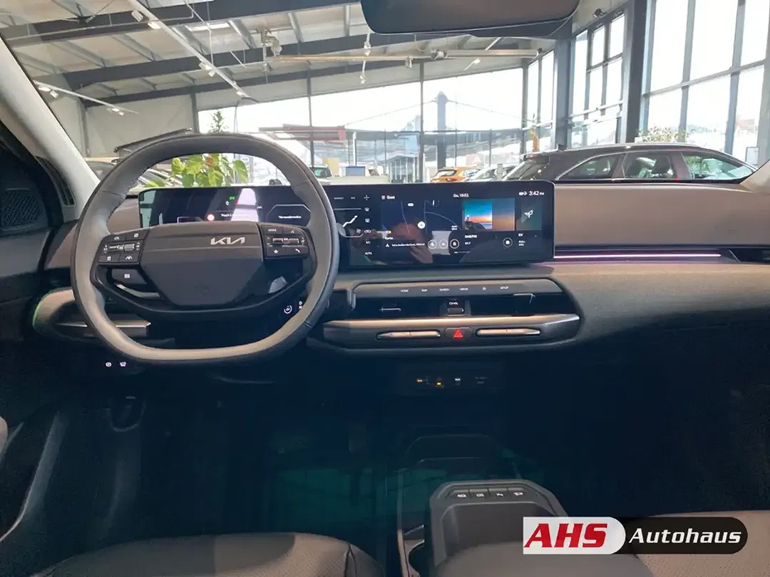 Kia EV4 - Thumbnail 10