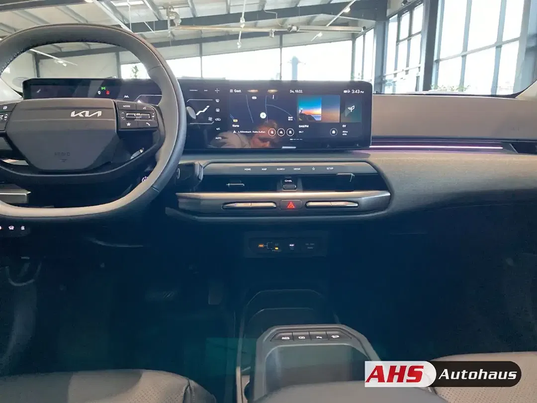 Kia EV4 - Thumbnail 12