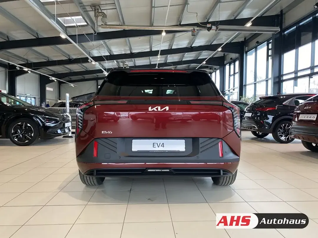 Kia EV4 - Thumbnail 5