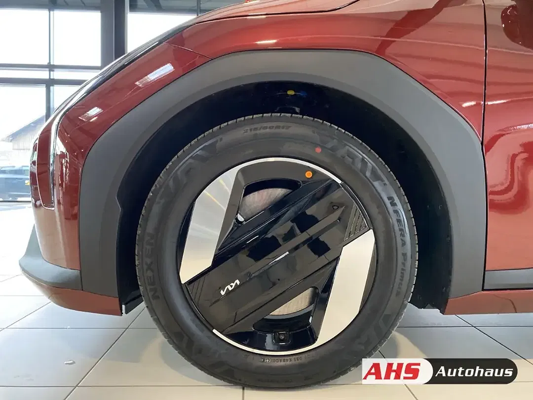 Kia EV4 - Thumbnail 6