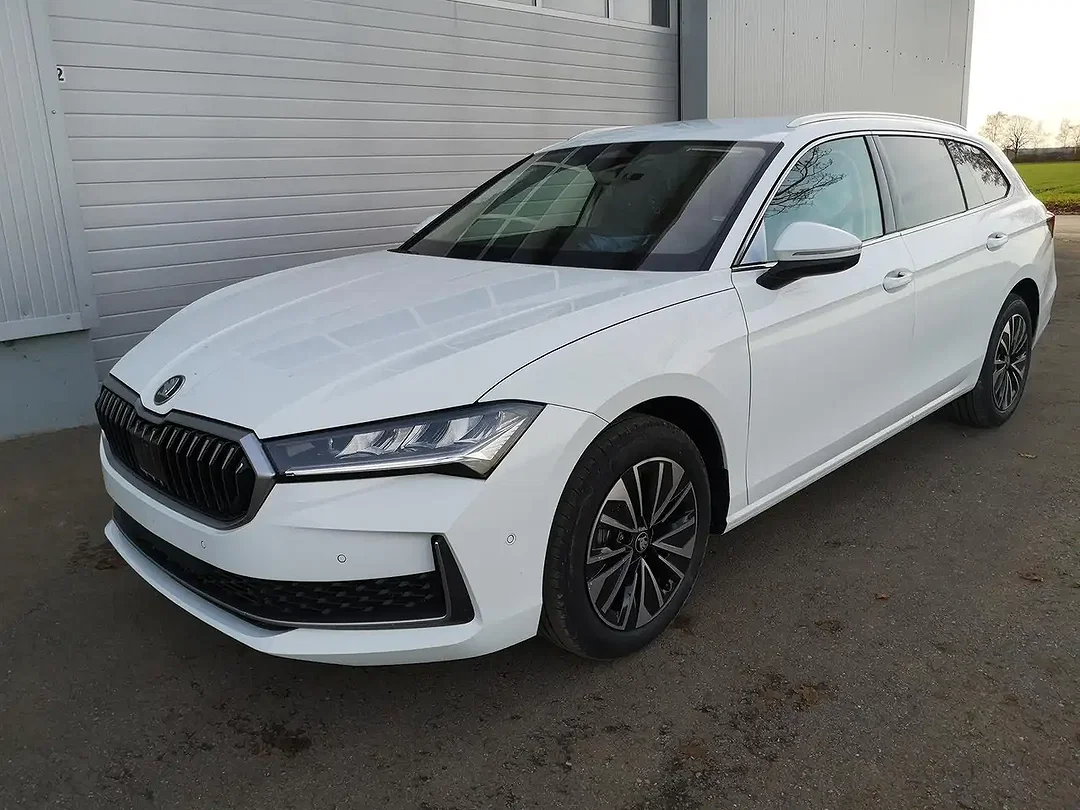 Skoda Superb - Afbeelding 1