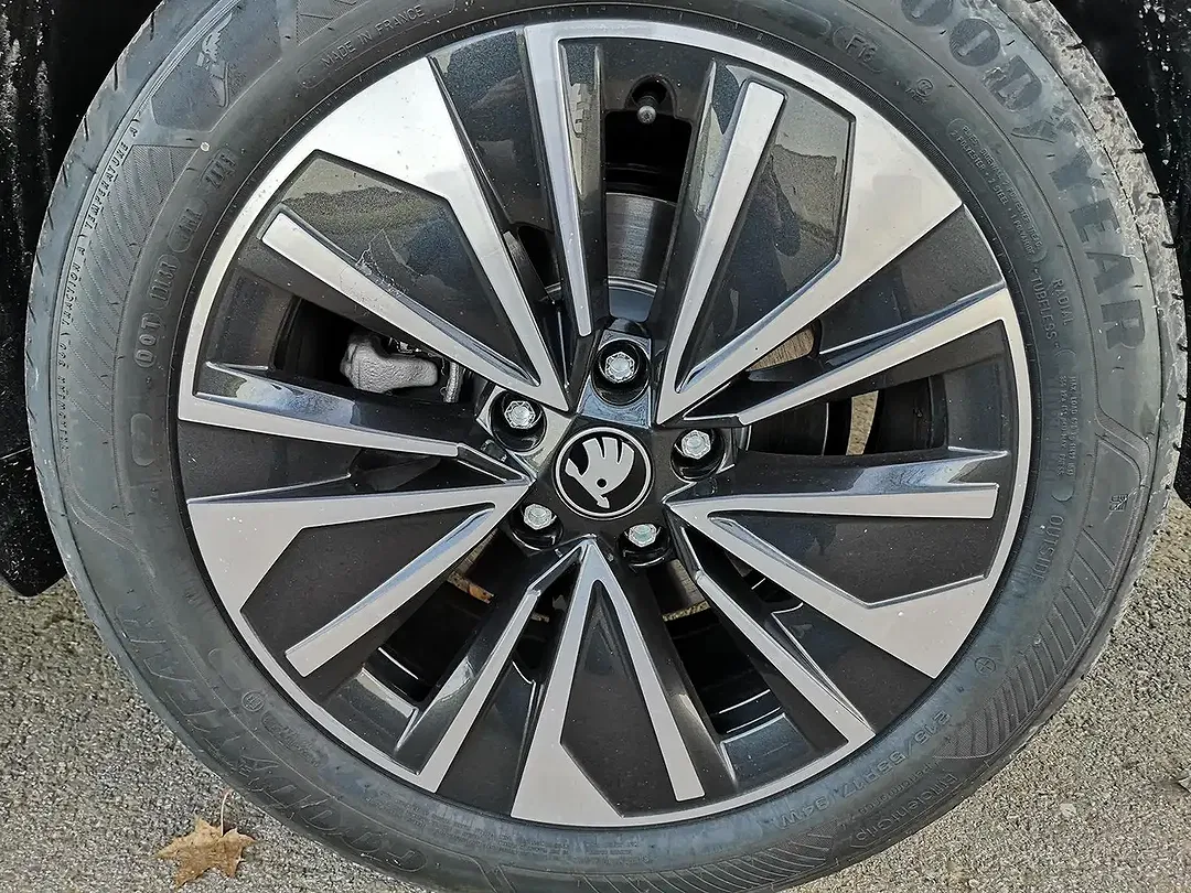 Skoda Superb - Thumbnail 5