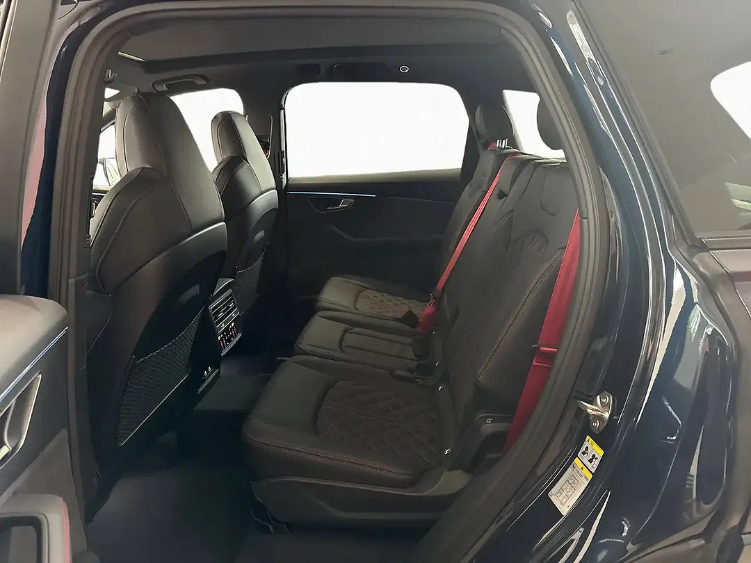 Audi Q7 - Thumbnail 13