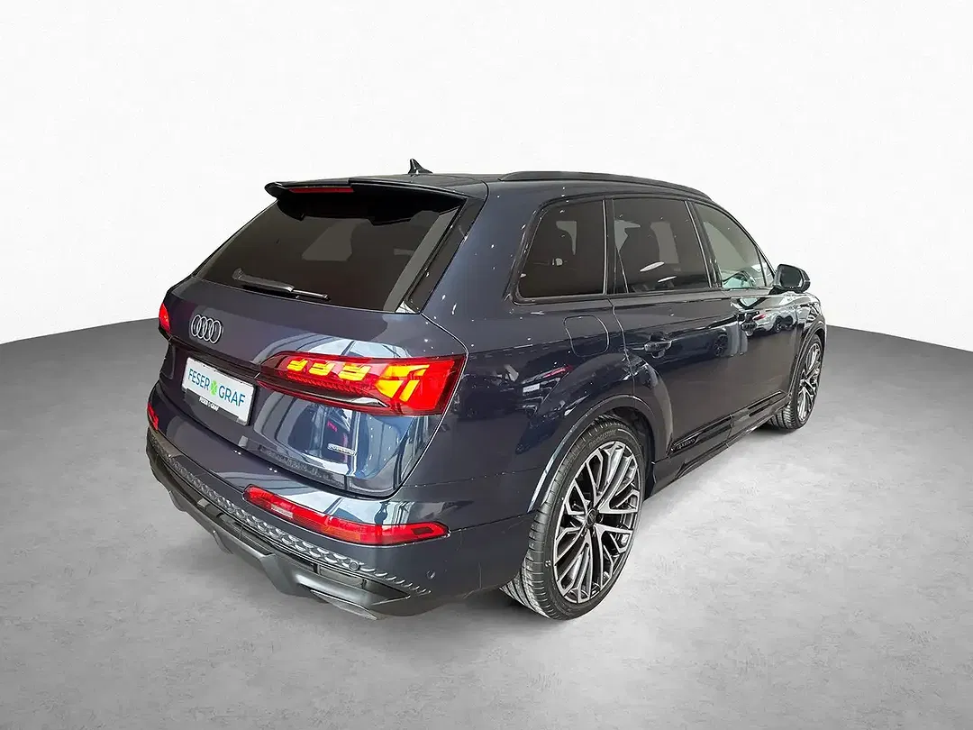 Audi Q7 - Thumbnail 5