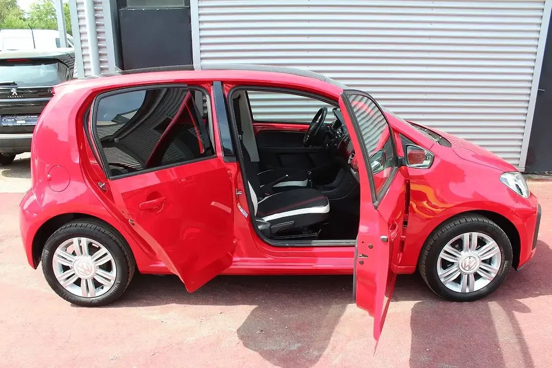 Volkswagen up! - Thumbnail 15