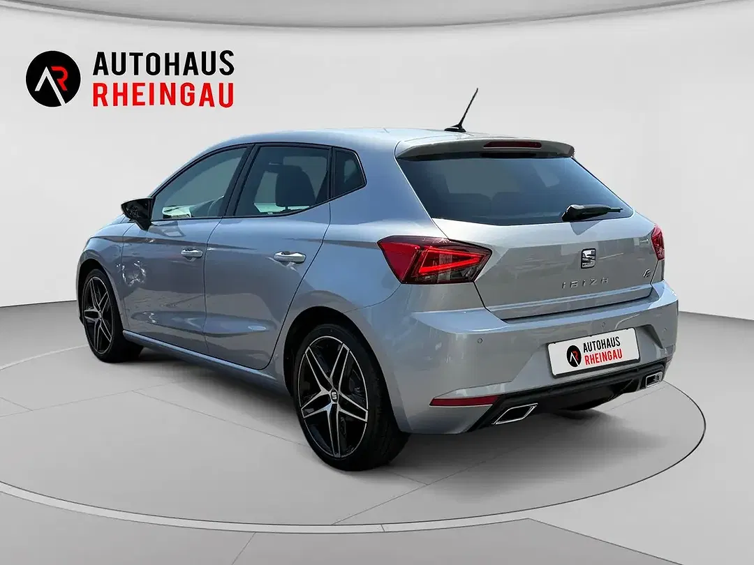 SEAT Ibiza - Thumbnail 4