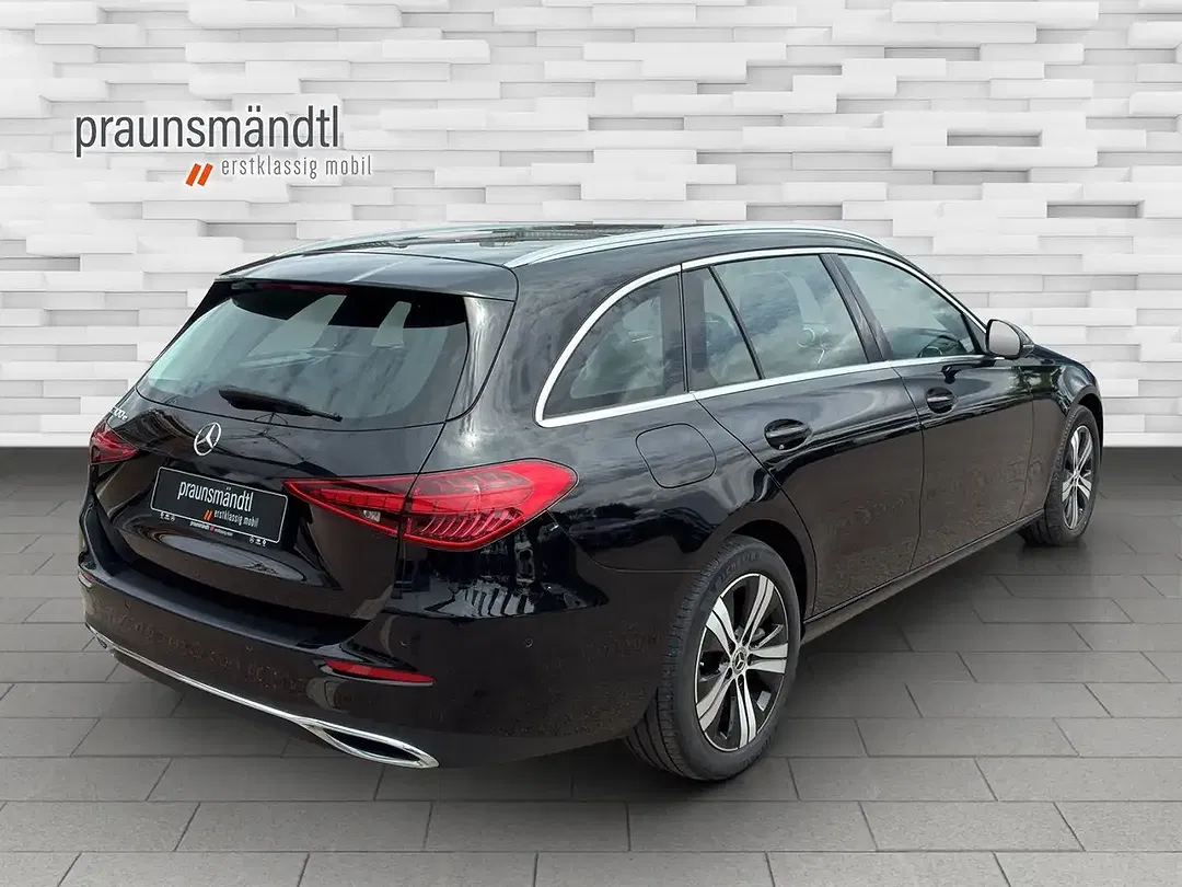 Mercedes-Benz C 300 - Thumbnail 3